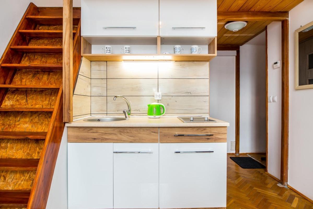 Miodowa Apartment Красков Екстериор снимка