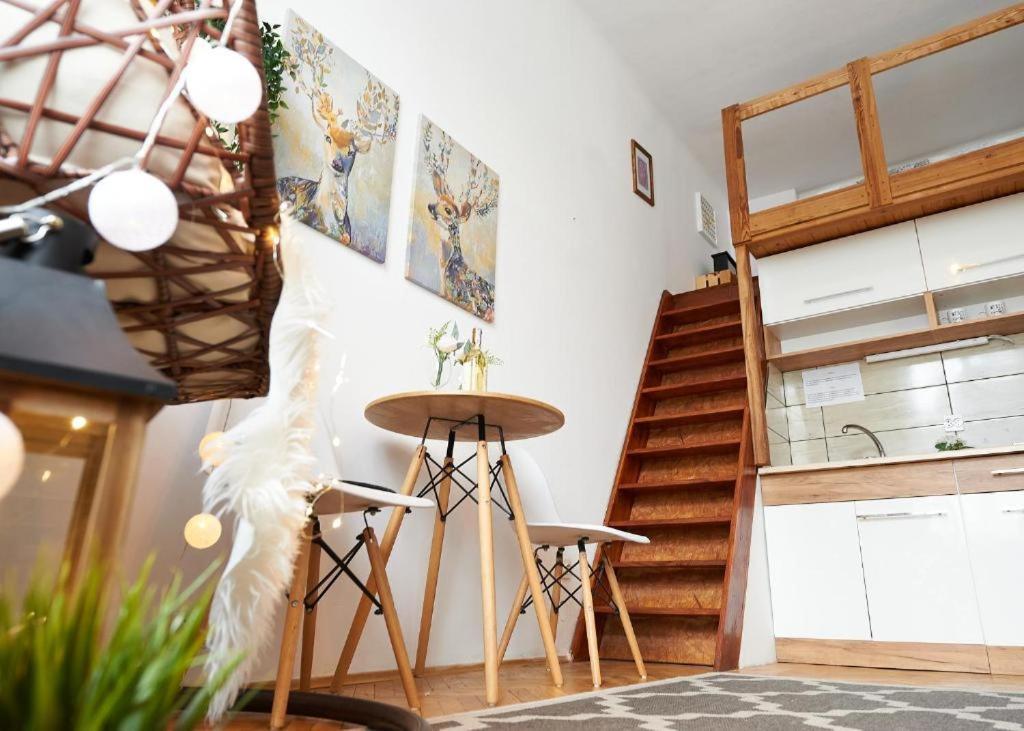 Miodowa Apartment Красков Екстериор снимка